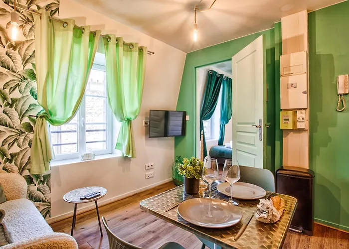 La Bonbonniere Verte Apartment *